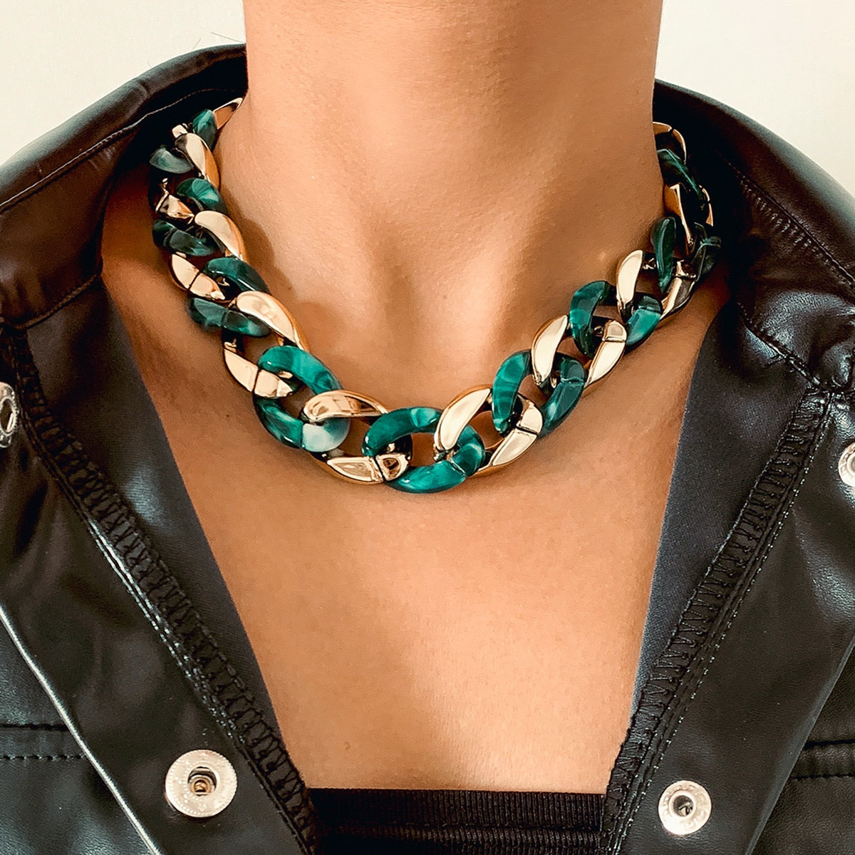 Retro Acrylic Metal Chain